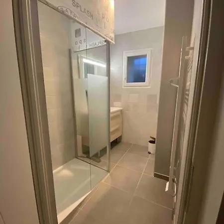 Holiday home Au Moryllon Lompnas