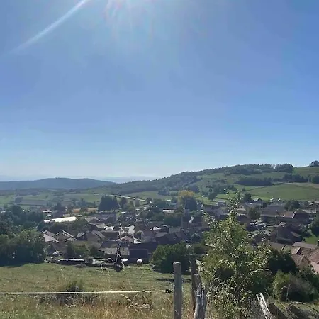 Holiday home Au Moryllon Lompnas